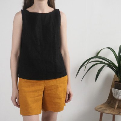 Linen shorts, short shorts with pockets - DON