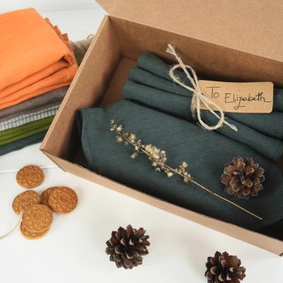 Mīkstas lina galda salvetes, rokām darināts galda dekors